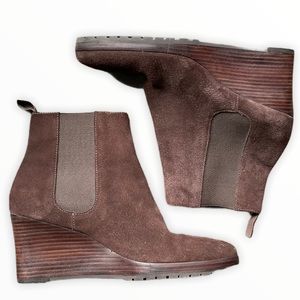 Lauren/Ralph Lauren Suede Ankle Boot Stacked Heel